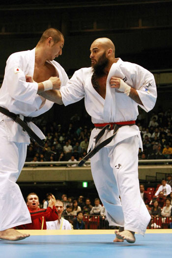 SUPER KYOKUSHIN: Darmen Sadvokasov