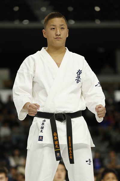 南原健太