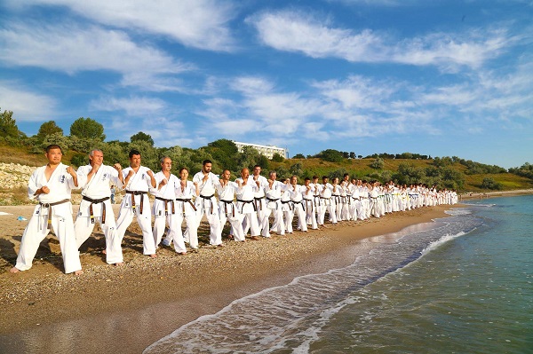 木山仁師範がルーマニア支部夏合宿で指導