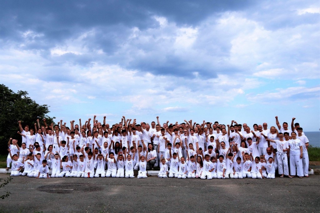 ルーマニア支部合宿で杉村多一郎師範が指導