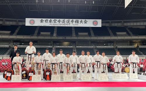 第53回全日本空手道選手権大会・2021全日本女子空手道選手権大会（2022年4月17日＝東京体育館）