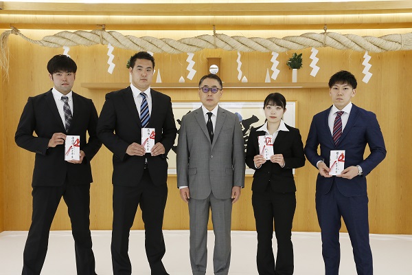 全日本大会上位入賞者に武道奨励金授与